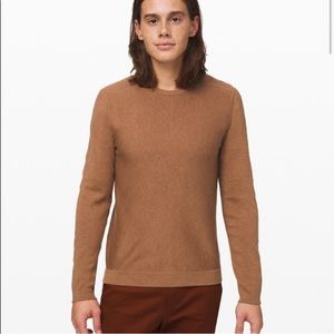 Lululemon Alpine Crew Size L LIKE NEW